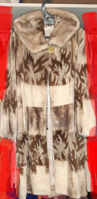 Продам норковую шубу