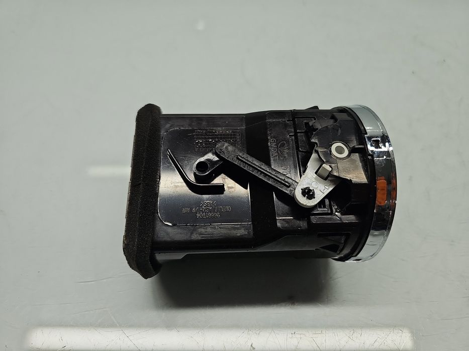 Grila aerisire centrala Opel Antara [Fabr 2006-2017] 96661704