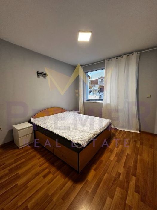 Продава се Тристаен апартамент в Варна, Операта - 100 кв.м за 1071 €/кв.м - Снимка #7