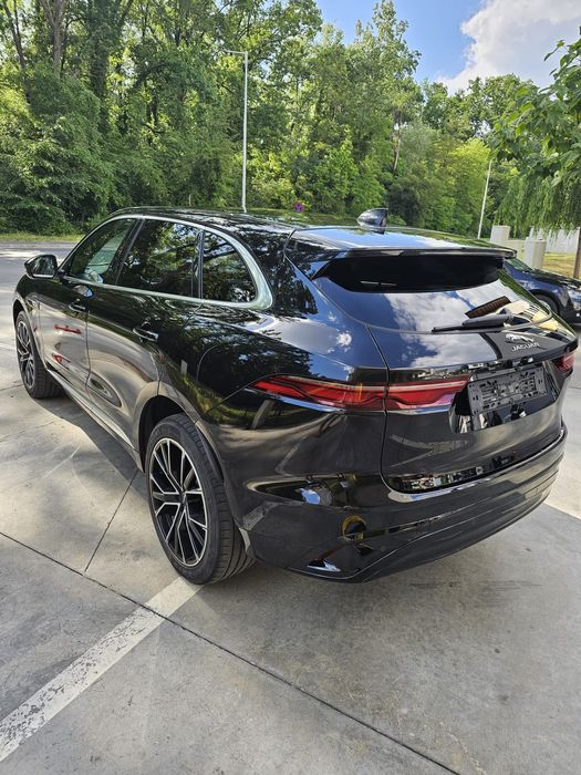 Vând Jaguar F-PACE 2021 R-DYNAMIC 2,0 D 204 CP HYBRID