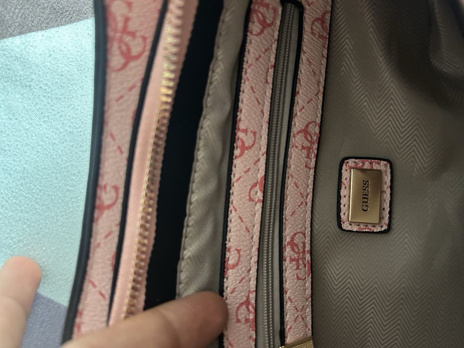 Geanta guess noua