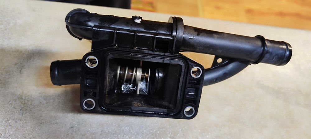 Термостат за Форд ц макс c-max