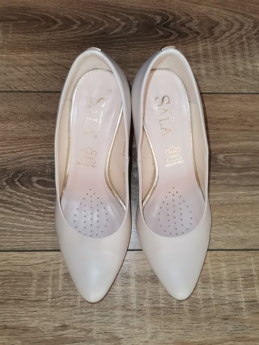 Pantofi cu toc, marimea 35