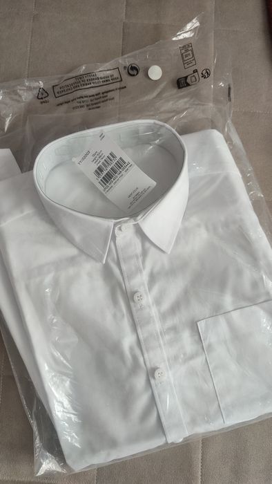 Продам рубашку для мальчика next