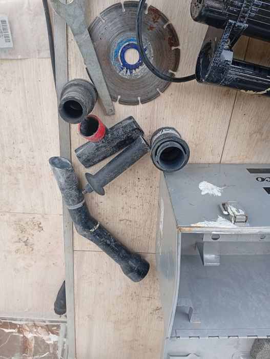 Mașina de făcut șanțuri curent