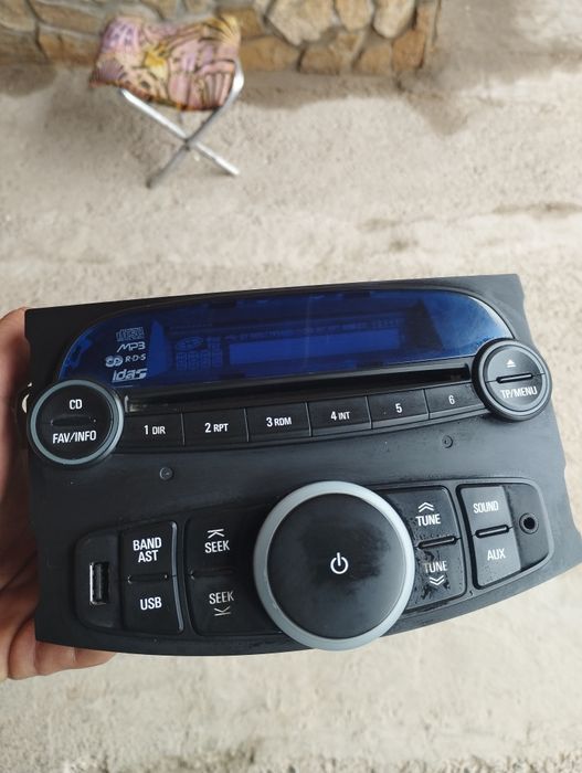 Spark magnitafon sotiladi