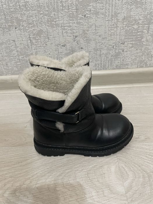 Зимние сапожки на девочку 30 р