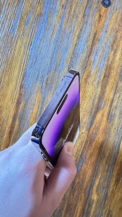 Продам Айфон 14 про макс