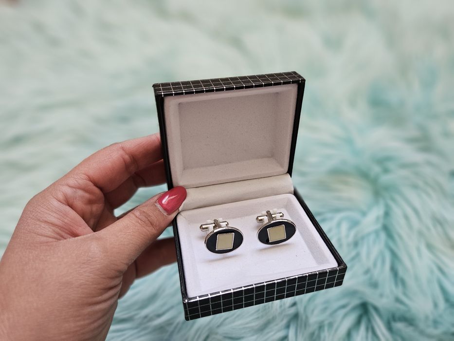 Butoni camasa barbati