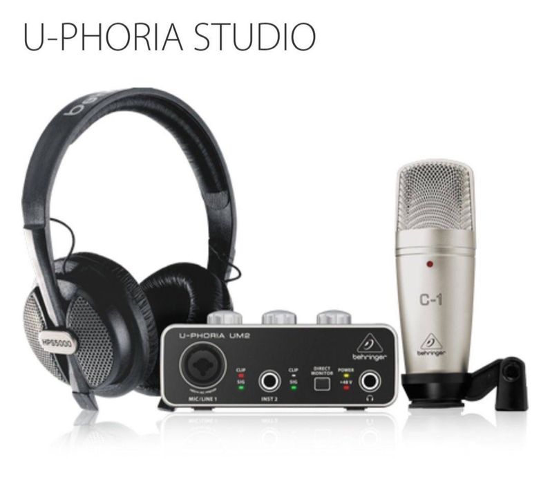 Студийный комплект ( звуковая карта, микрофон, наушники)