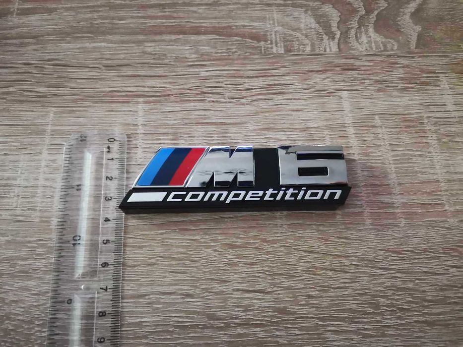 Предна решетка сребриста емблема BMW M6 Competition