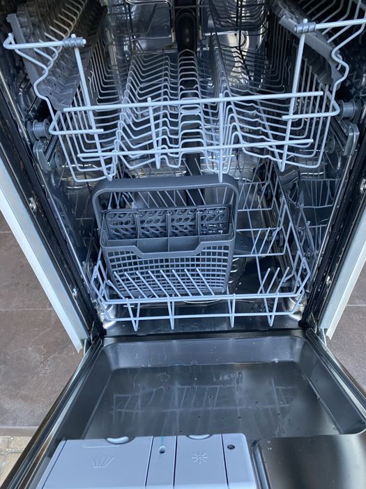 Masina de spalat vase electrolux