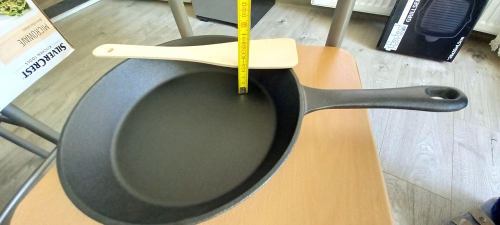Tigaie fontă pură, promo 75 lei