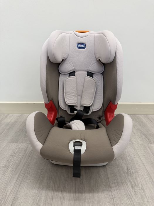 Автокресло chicco