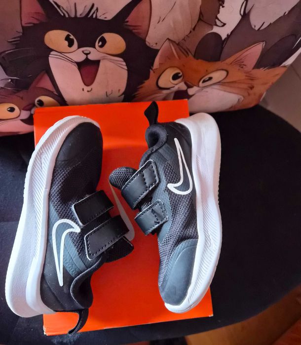 Детски маратонки Найк в безупречно състтояние.