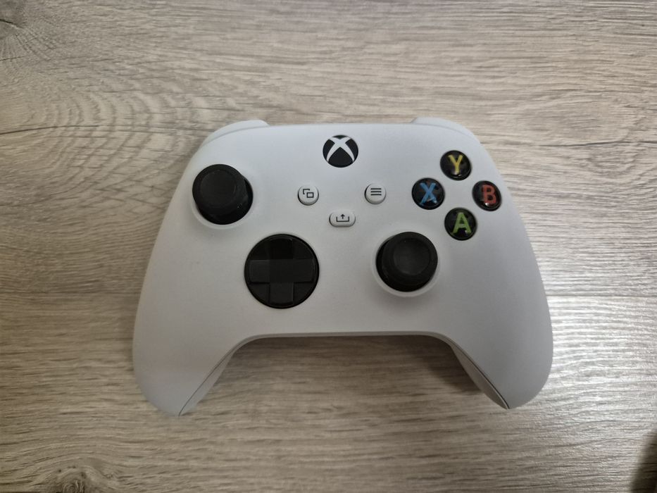 Продам Xbox Series S 512Gb