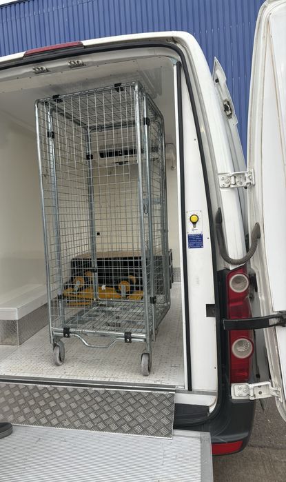 Inchiriez duba frigorifica cu lift 4 - 5 -6europaleti / 6 cărucioare