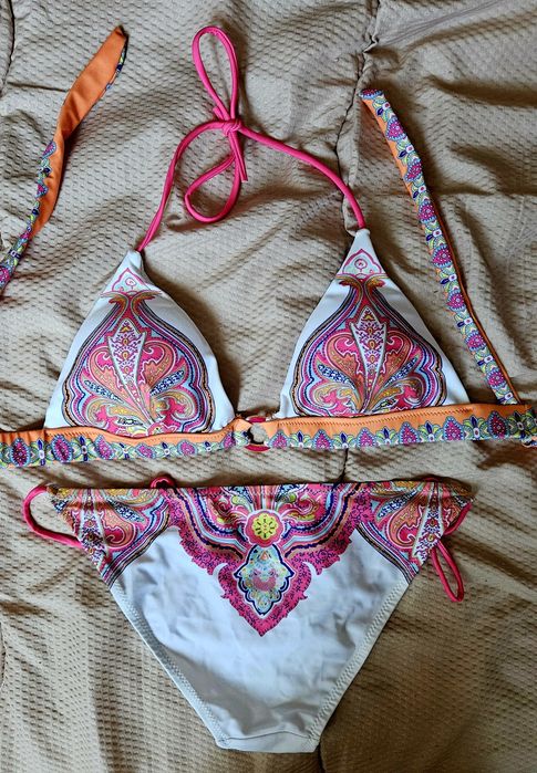 Бански в розово и оранжево S размер