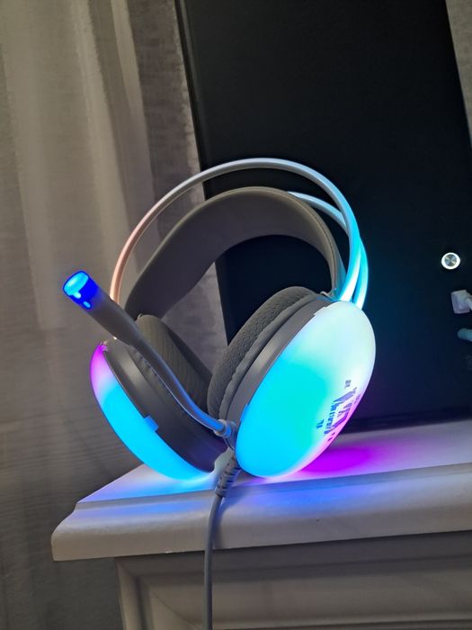 Продаются наушники Defender