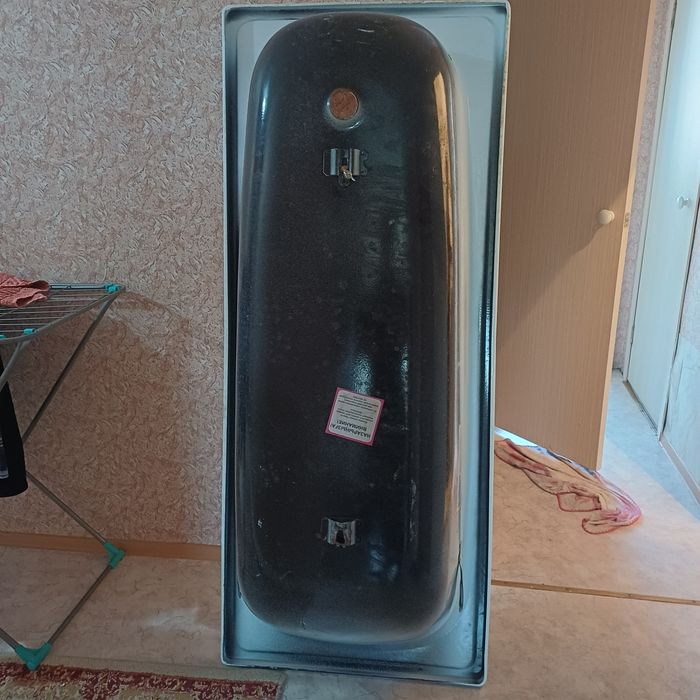 Ванна стальная с ножками