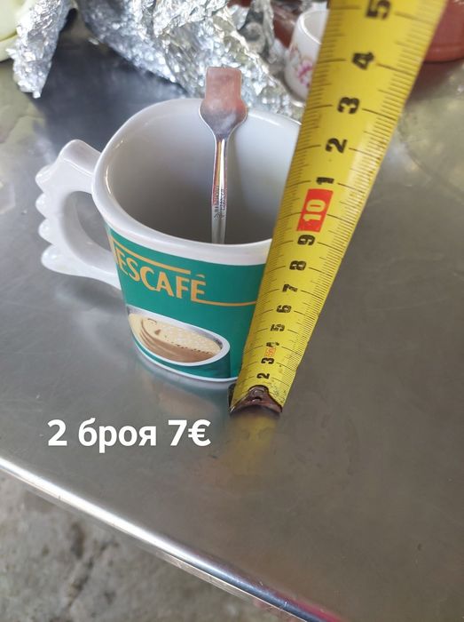 Чашки много запазени.