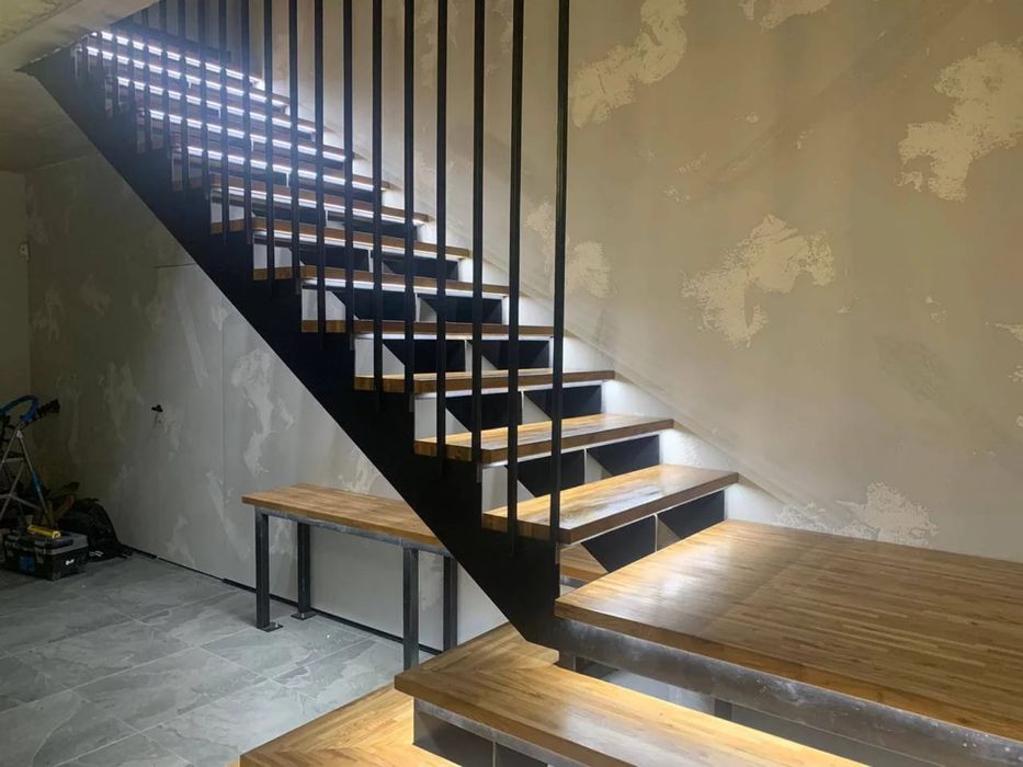 Изготовление лестниц на заказ