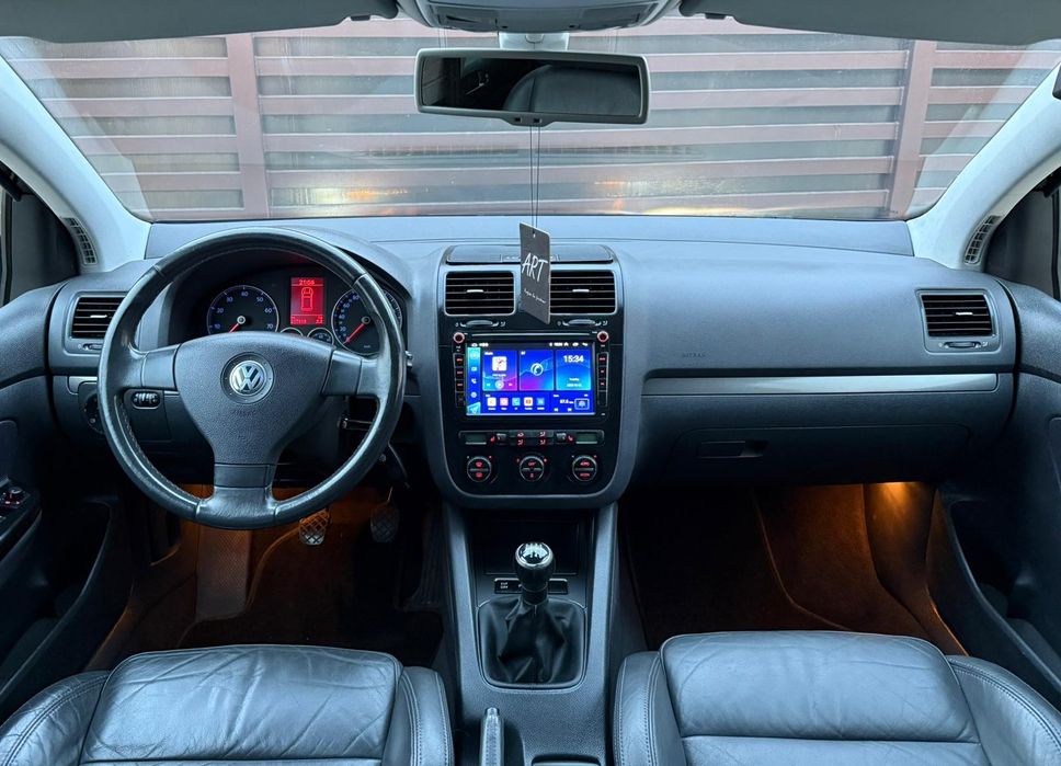 VW Golf 5 / 1.6 / Bi-Xenon / Navi / Webasto