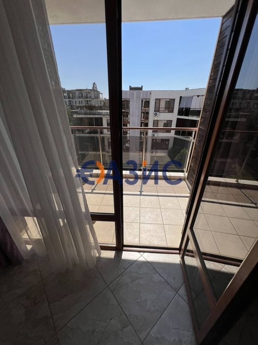 Продава се Двустаен апартамент в к.к. Слънчев бряг - 67 кв.м за 1314 €/кв.м - Снимка #8