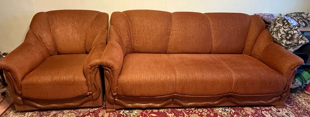 Холна гарнитура - триместен диван, два фотьойла и две табуретки