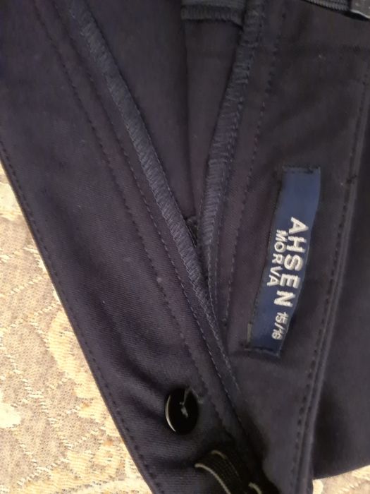 Продам школьную форму для девочек