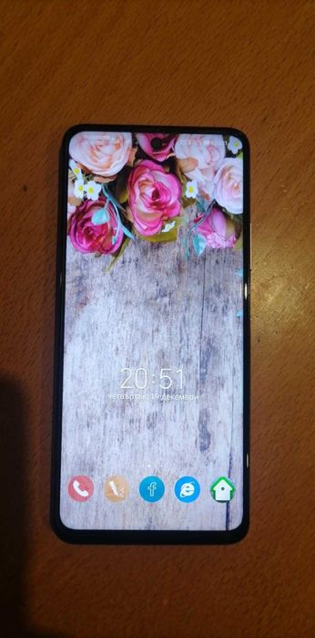 Продавам телефон Huawei P smart 2021 Gold