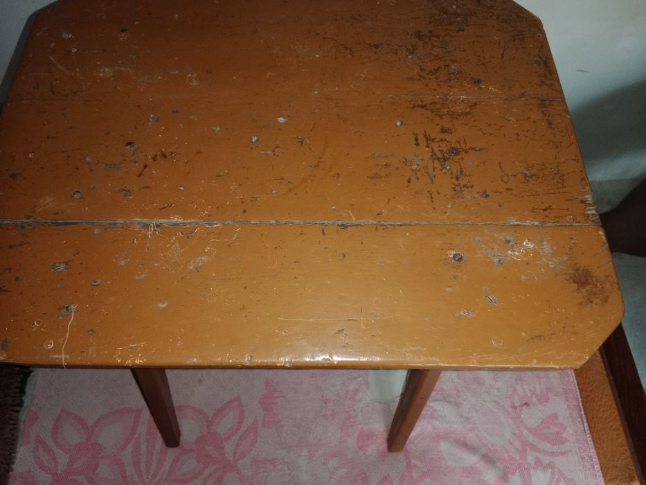 Продаётся столик ххххххххххххххххххххххх