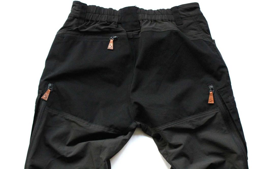 BLUE WEAR; BERGANS - мъжки туристически стреч панталони, размер М и L
