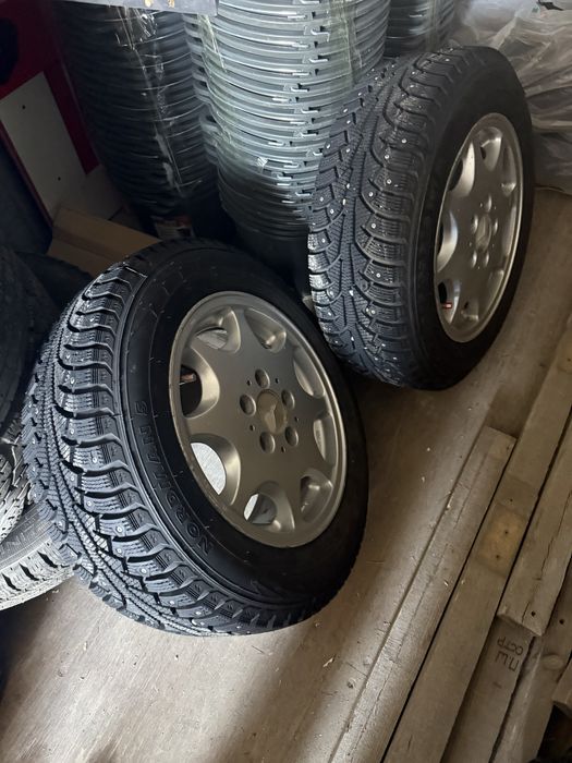 Диски с резиной на Мерседес