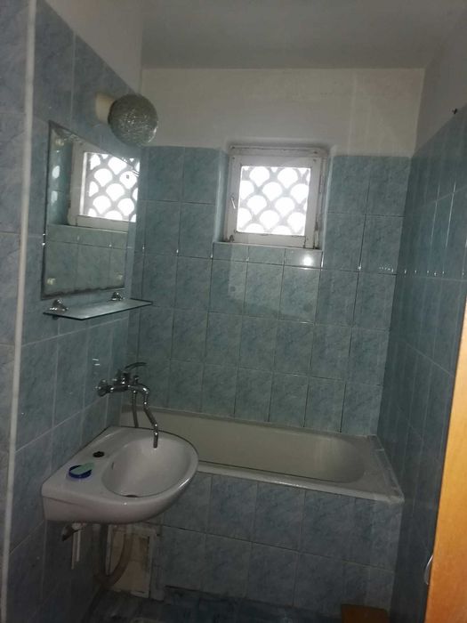 Apartament de vanzare - zona Spitalul Militar