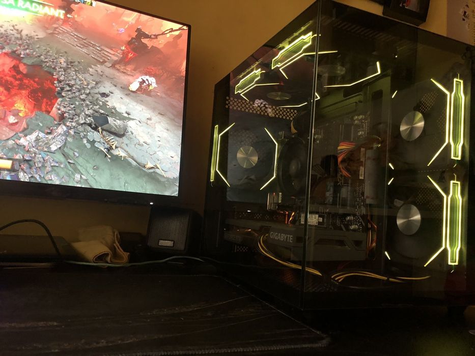 Геймърски Компютър Ryzen 5 3600X + RTX 3060 Ti 8GB | 16GB RAM | ARGB