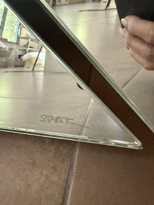 Оригинално Дизайнерско Огледало ,,Caadre"-Philippe Starck