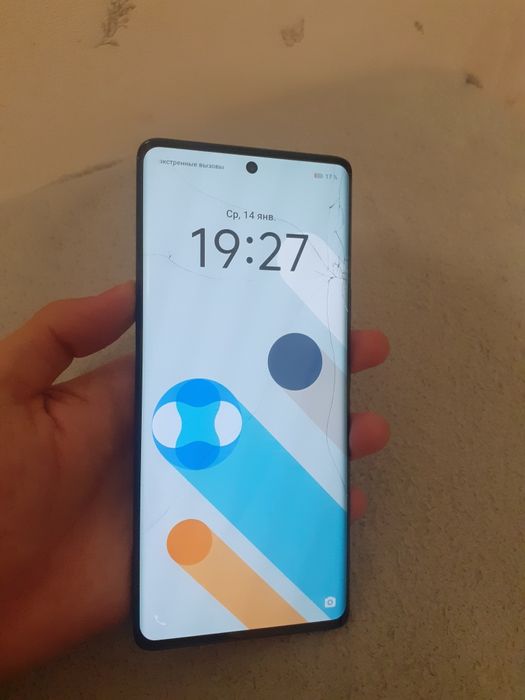 Продам Vivo V30e 8/256