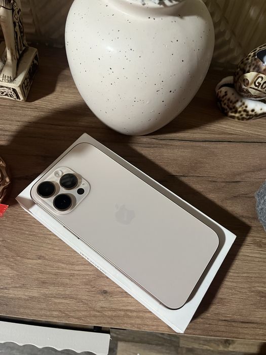 Iphone 16 pro max в идеальном состоянии!