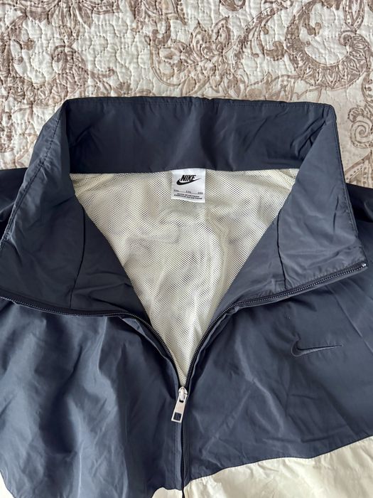 Windbreaker/Jacheta neagra fas Nike marimea XXL