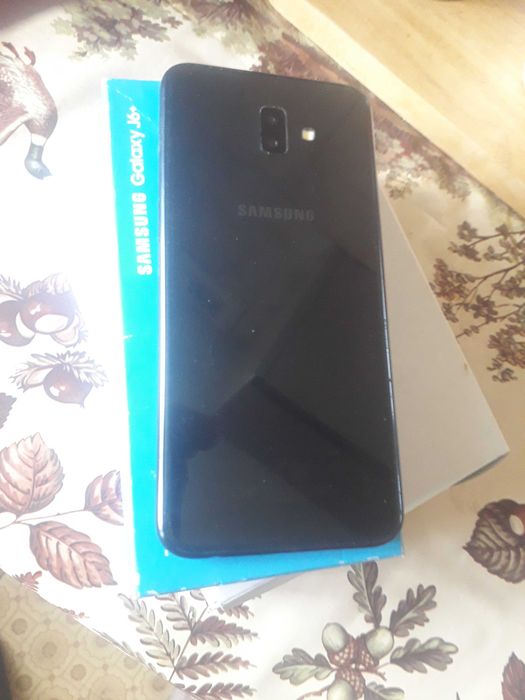 Samsung j6       +