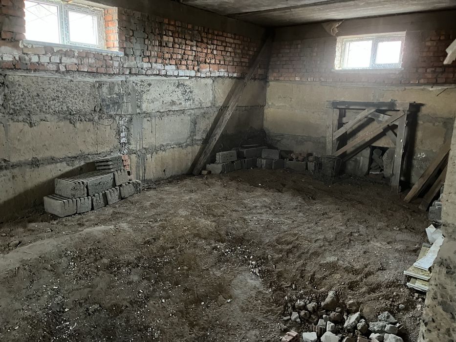 продам большой дом