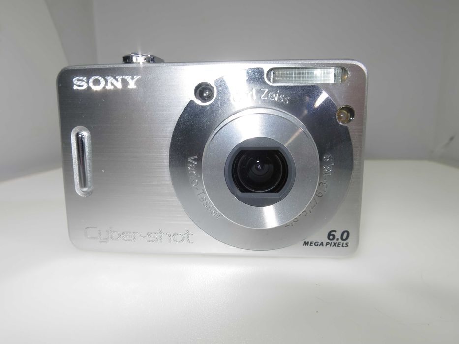 Sony Cyber-shot W50 компактен цифров фотоапарат дигитална камера НОВА