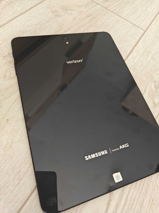 Samsung Galaxy Tab S3 LTE SM T827 32GB 4GB RAM отлично състояние
