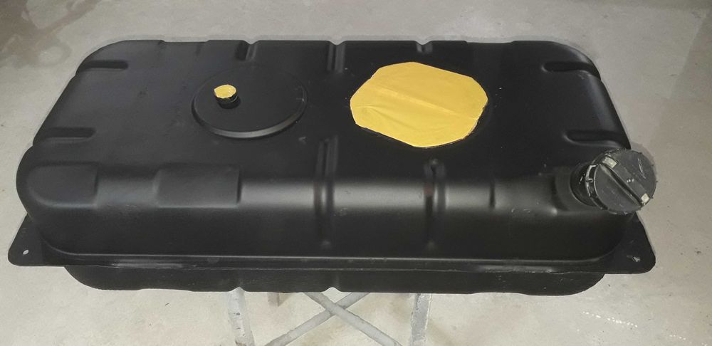 Бензобакот Газели