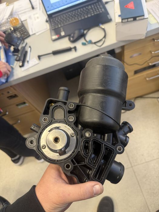 Termostat+Carcasa filtru ulei Audi 3.0 tdi 2010-2018