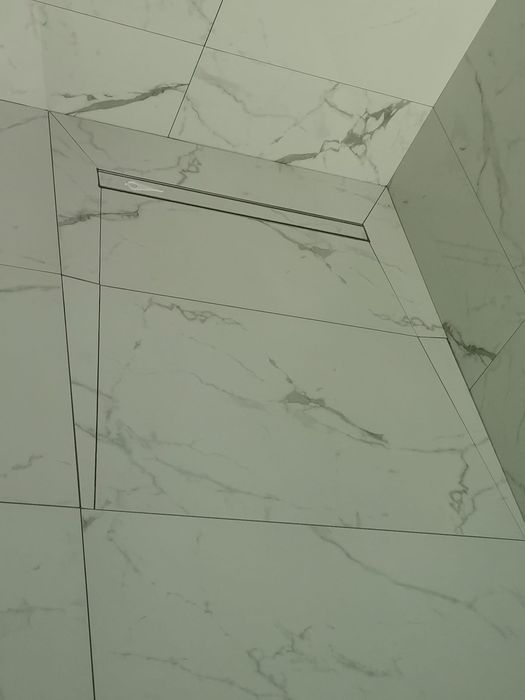 Execut :tencuiala mecanizata,gresie faianța