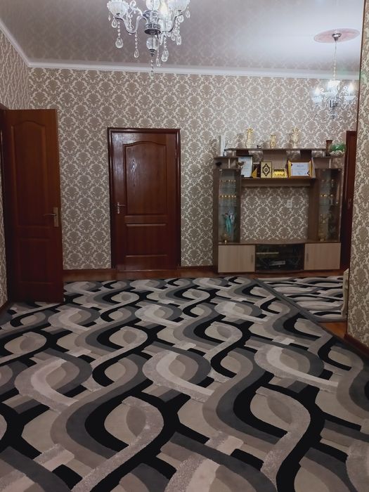 Тез арада үй сатылады