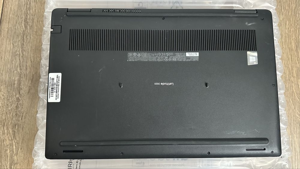 Лаптоп Dell Latitude 3520 FHD 15.6” Intel i5-1135G7 8GB RAM 256GB SSD / MS Office 2011 Pro Plus