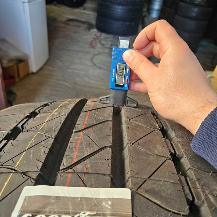 Нови тежкотоварни гуми 385/65R22.5 Goodyear KMaX S Gen-3 HL 164K 158L DOT4925 made in Luxembourg